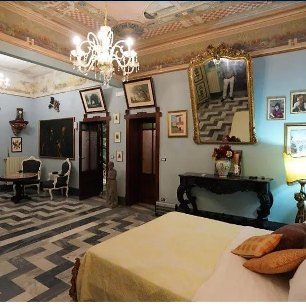 Villa Dei Marchesi Carrozza Santa Teresa di Riva Gerendaház